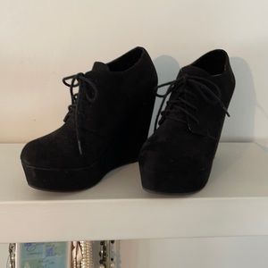 Black suede shooties